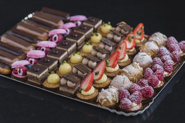 Les plateaux de petits fours sucrés - Stéphane Glacier